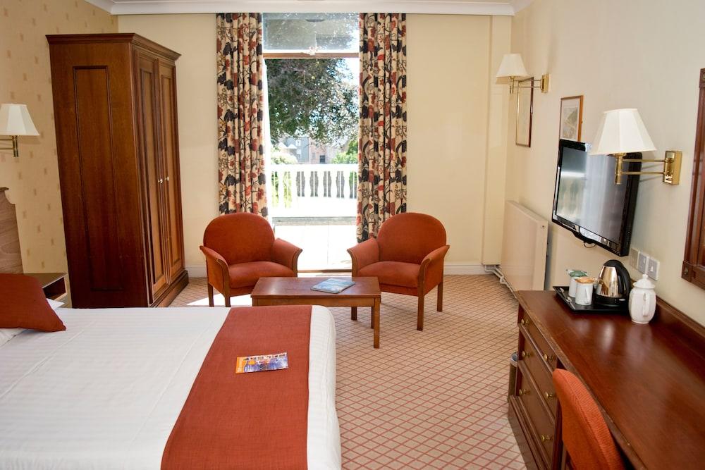 TLH Toorak Hotel