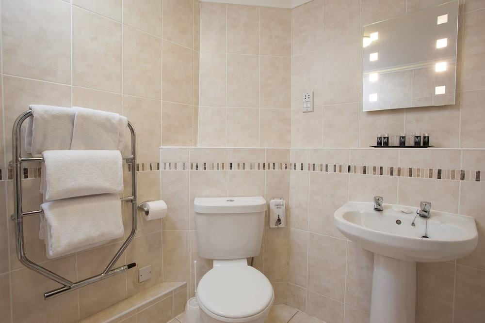 TLH Toorak Hotel