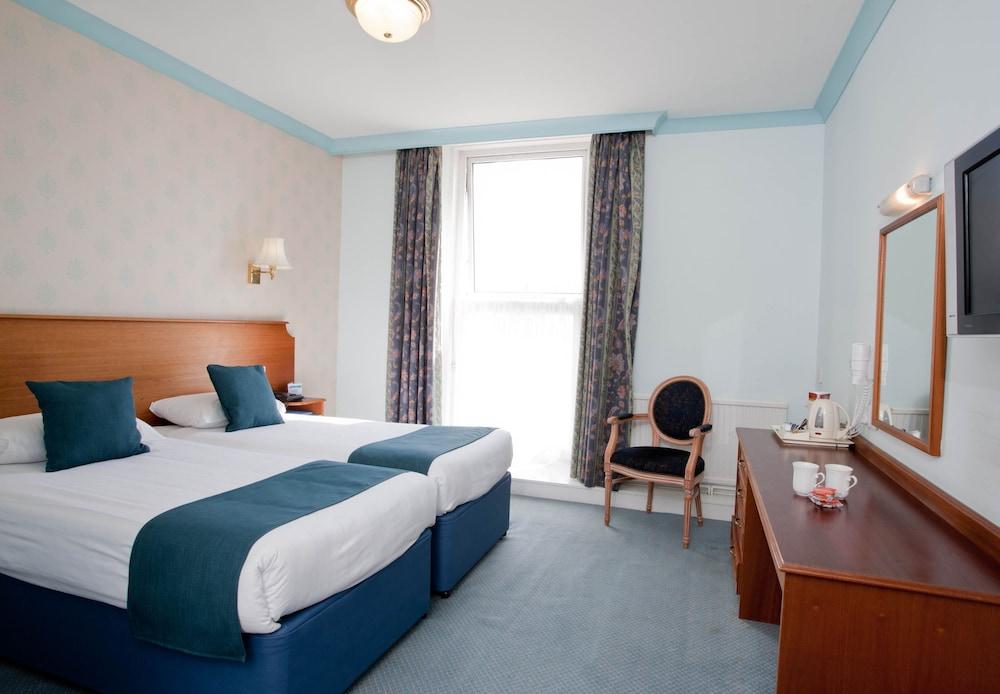 TLH Victoria Hotel