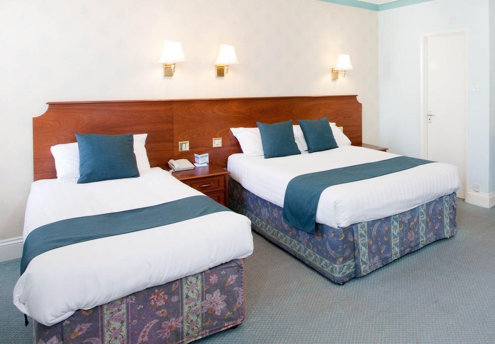 TLH Victoria Hotel
