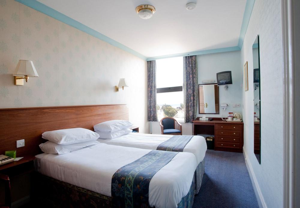 TLH Victoria Hotel