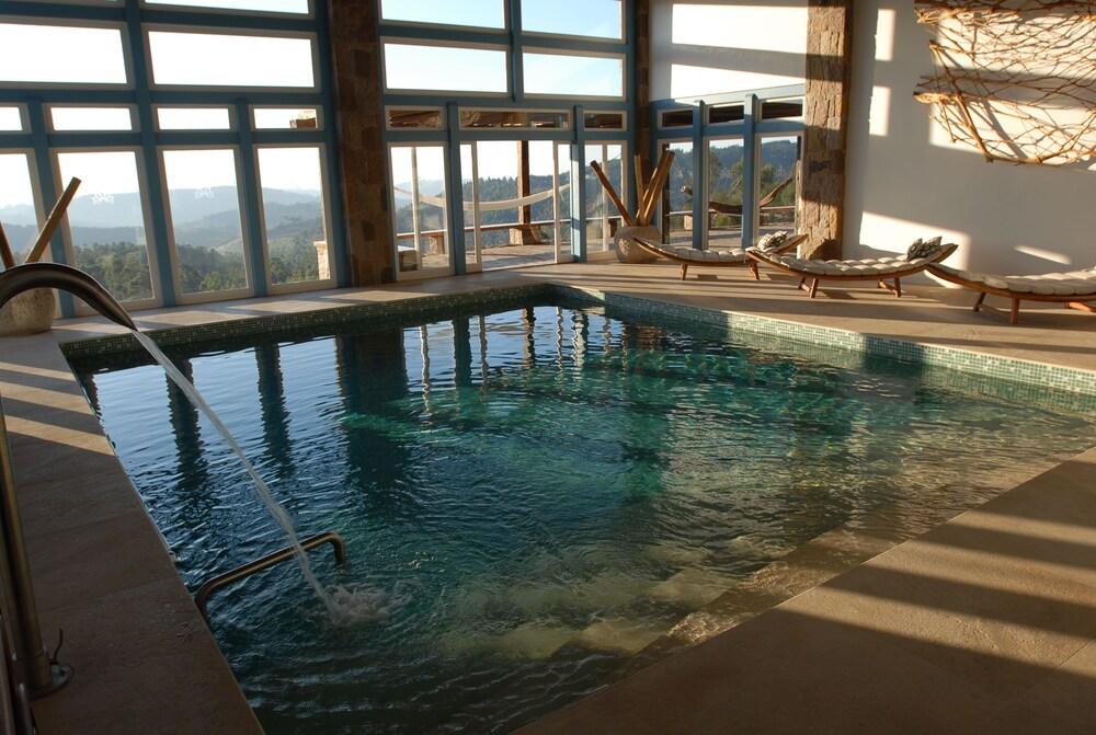 Lake Villas Charm