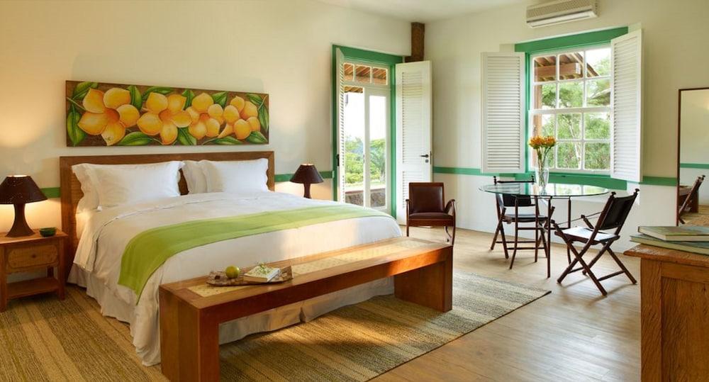Lake Villas Charm