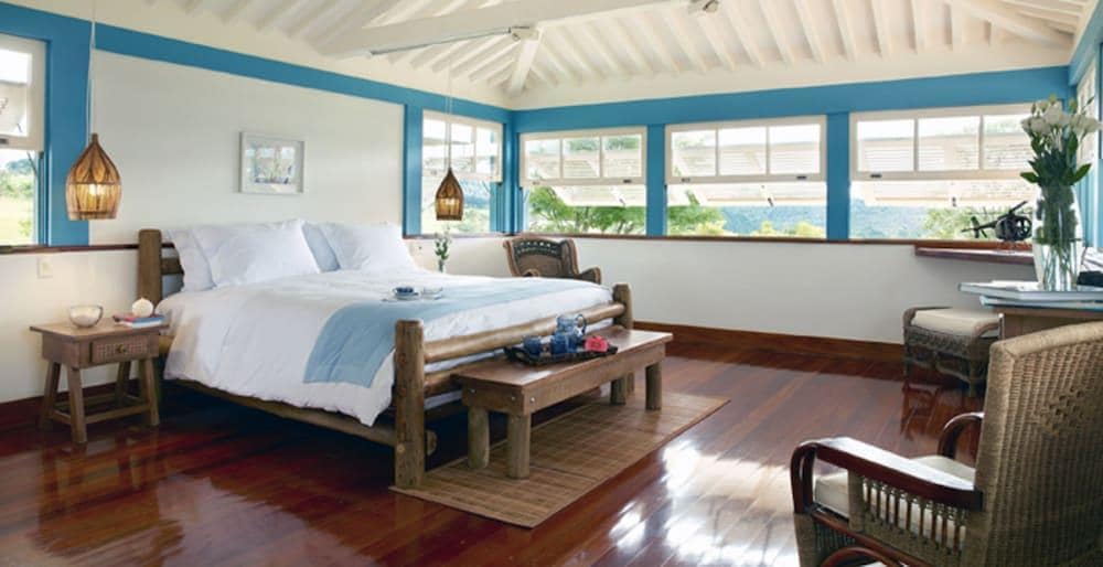 Lake Villas Charm