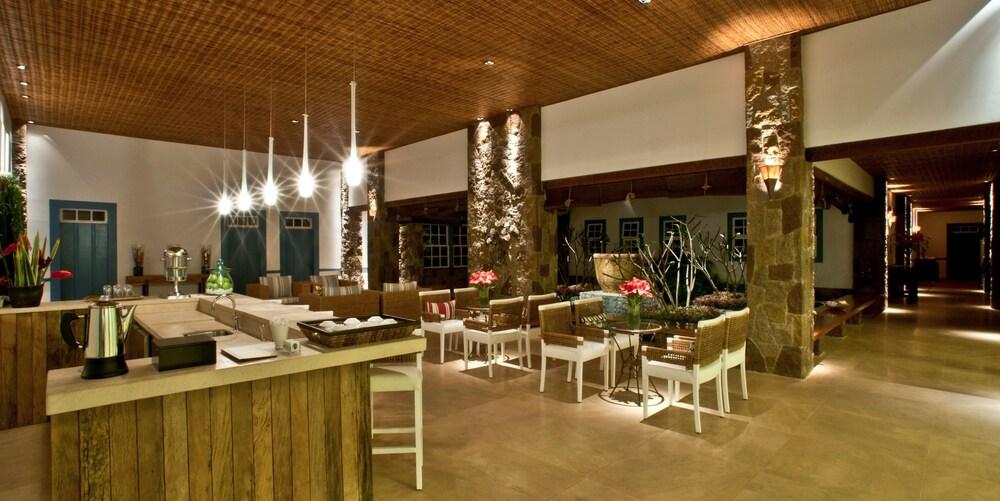 Lake Villas Charm