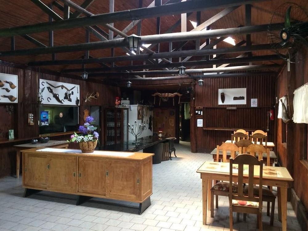 Hotel Fazenda Pedras Brancas