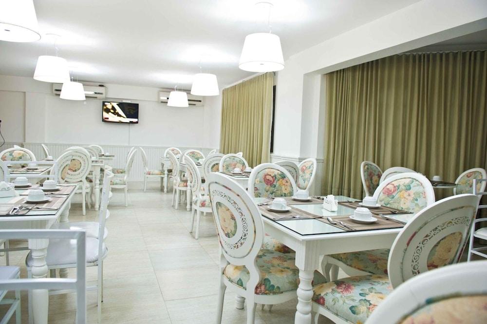 Hotel Oma Zita
