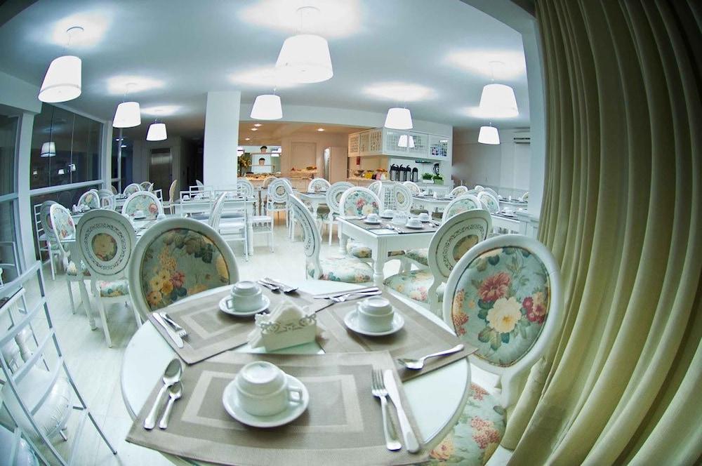 Hotel Oma Zita