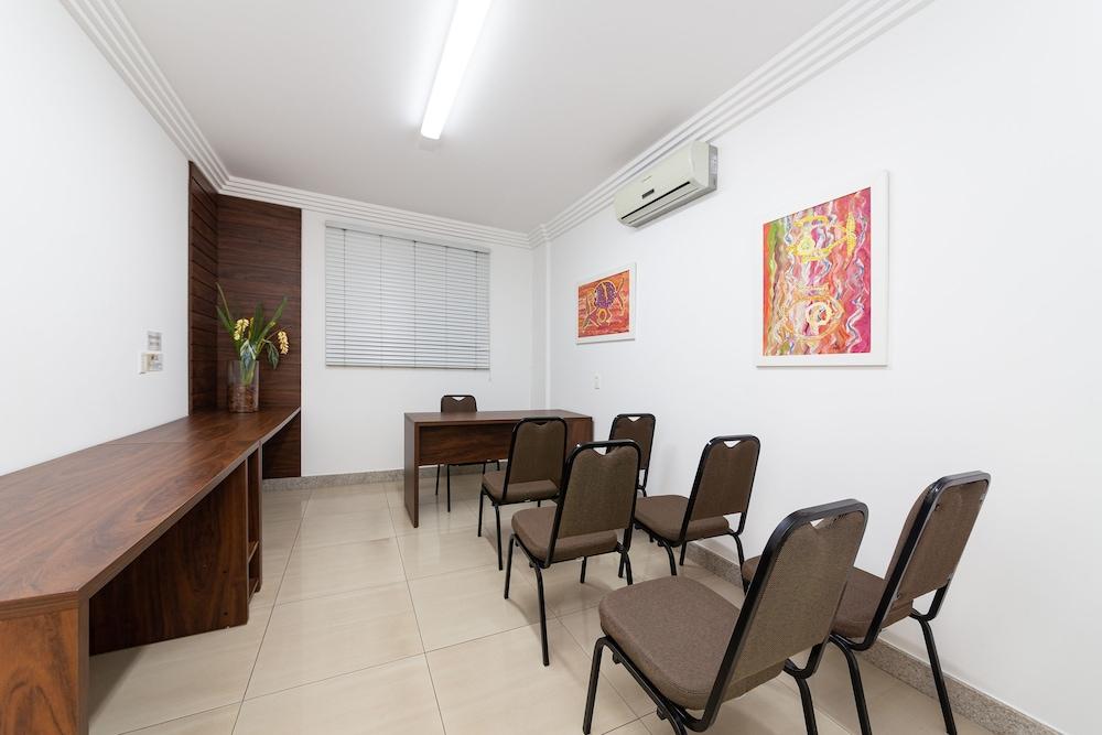 Hotel Lunes