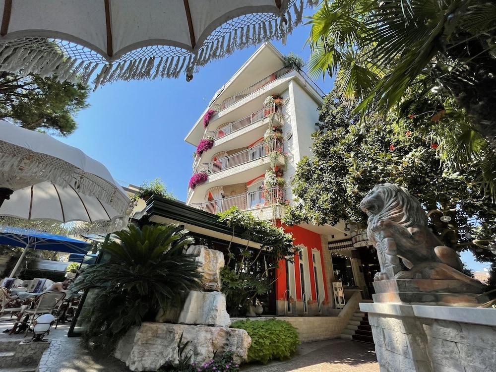 Hotel Milton