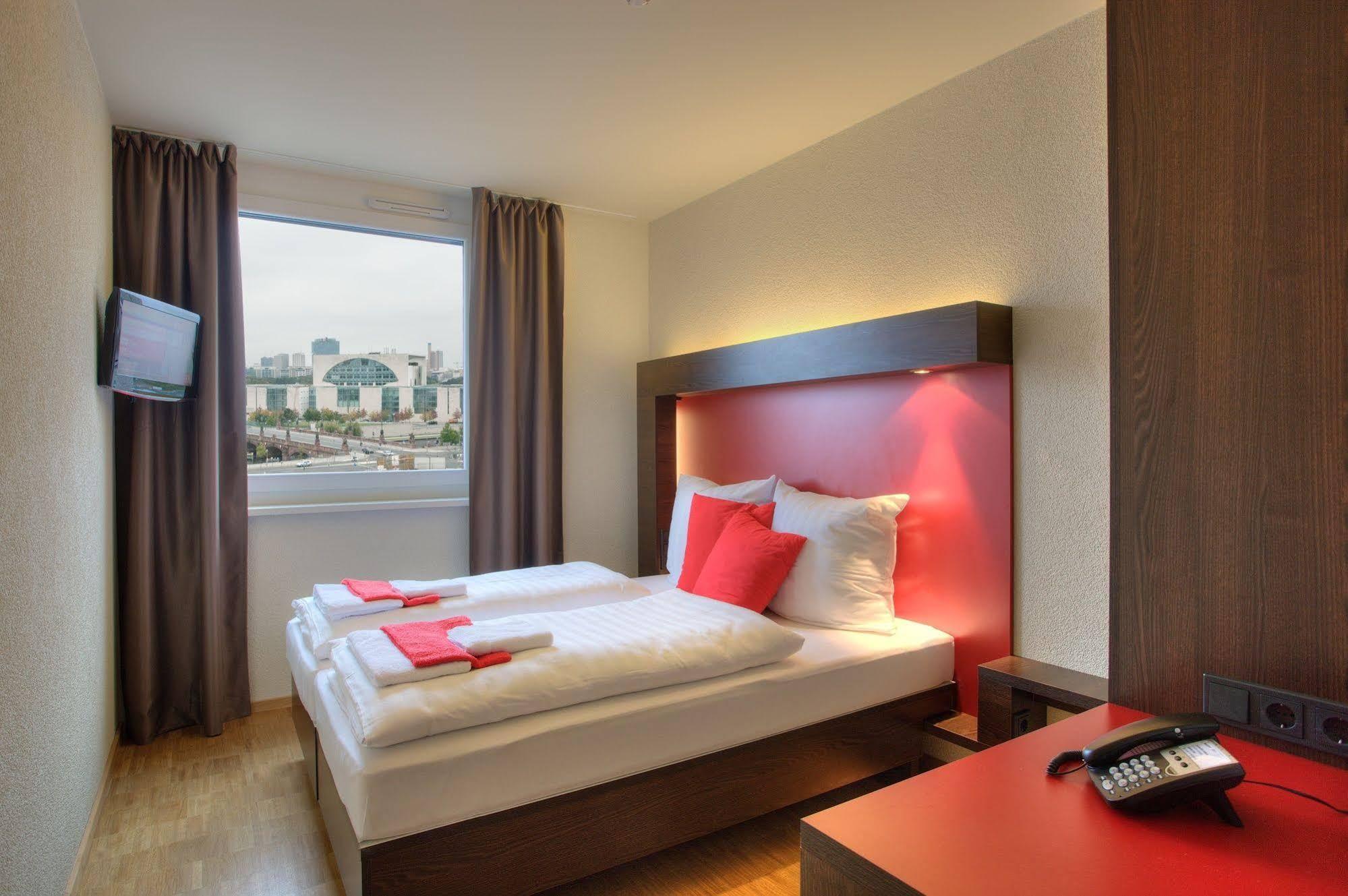 Meininger Hotel Berlin Hauptbahnhof