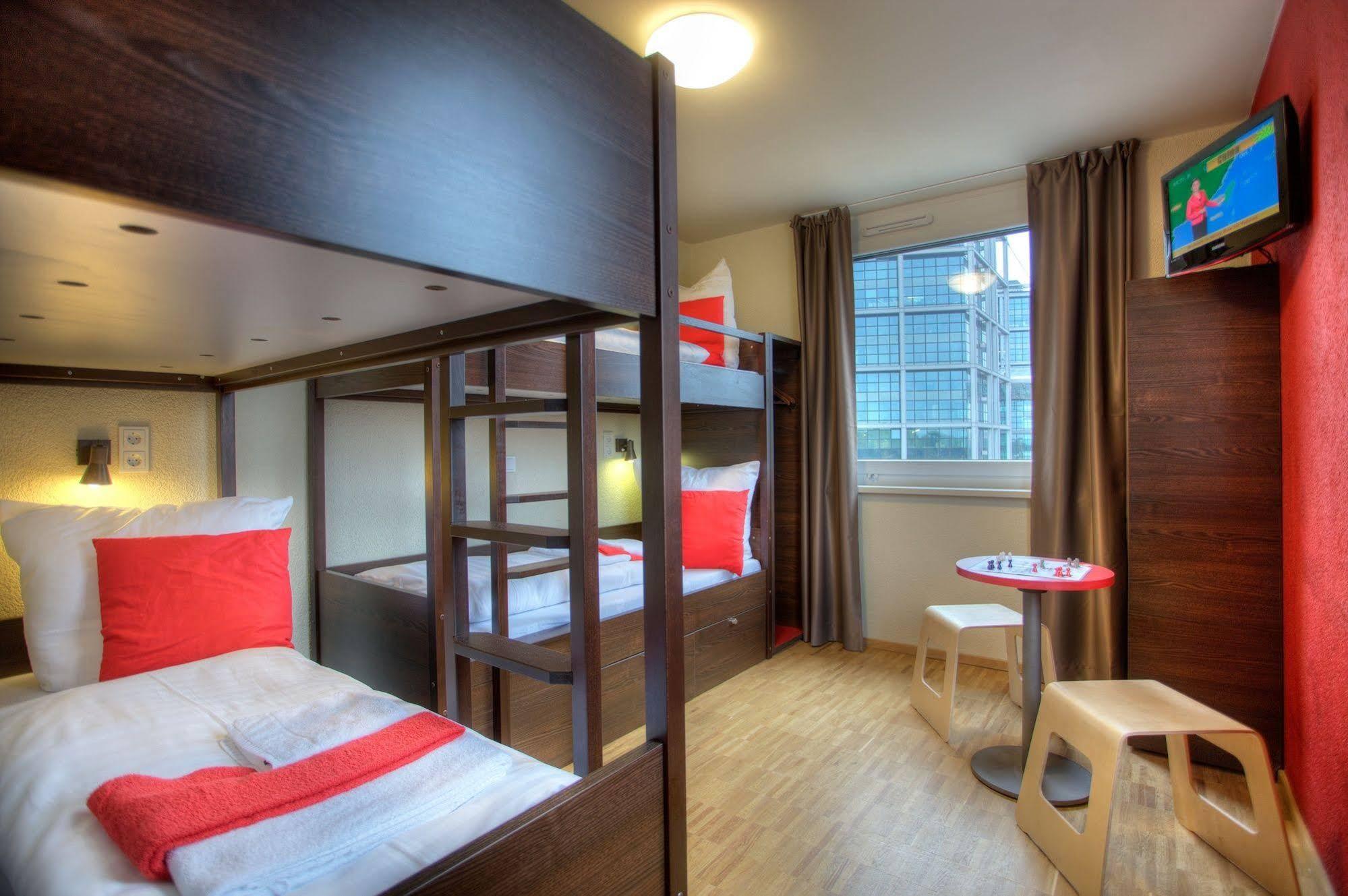 Meininger Hotel Berlin Hauptbahnhof