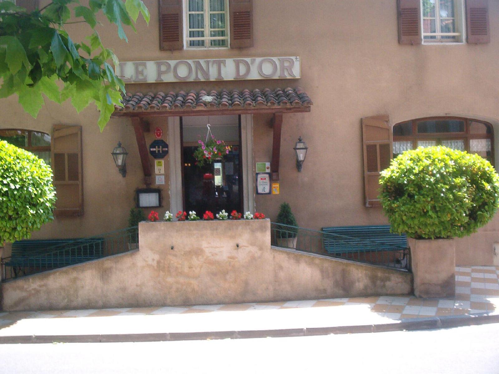 Hotel du Pont d'Or