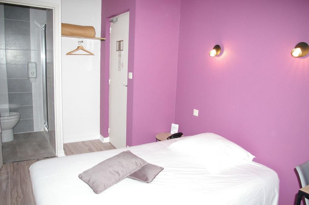 Queen Serenity Hotel