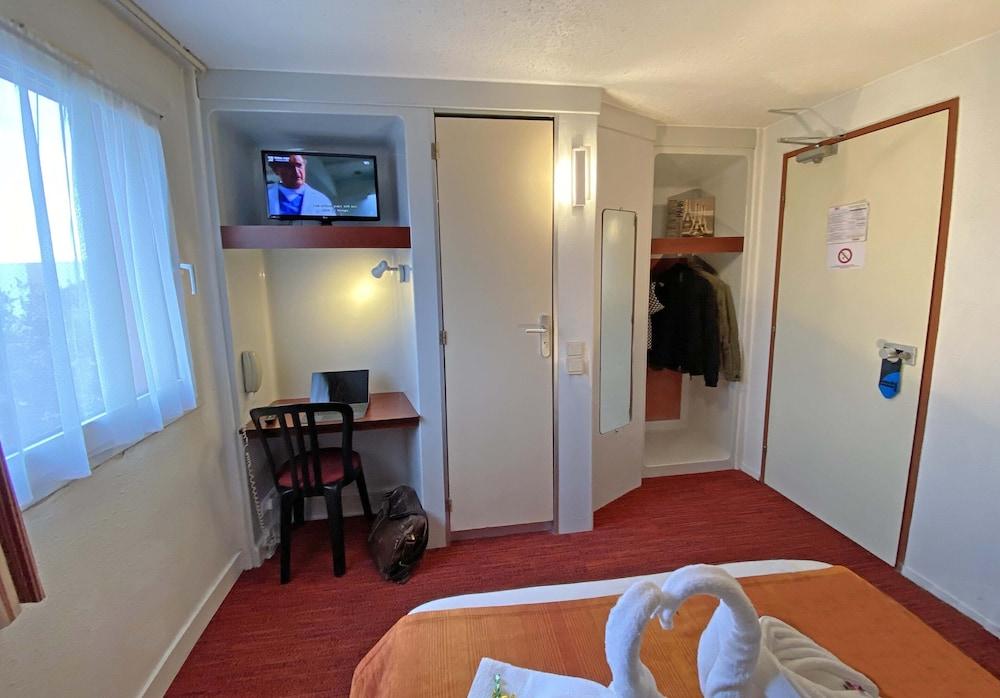 Hotel initial Lyon / Villefranche-Sur-Saone  by balladins