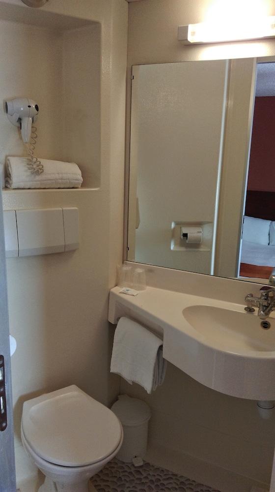 Hotel initial Lyon / Villefranche-Sur-Saone  by balladins