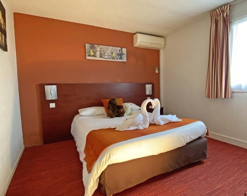 Hotel initial Lyon / Villefranche-Sur-Saone  by balladins