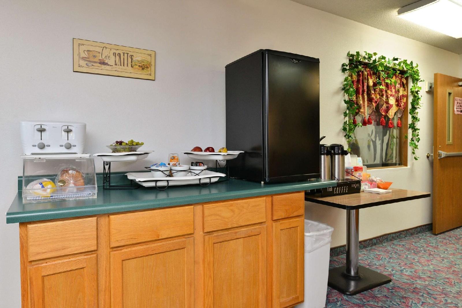 Americas Best Value Inn And Suites  Clear Lake