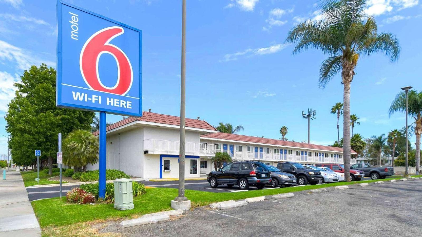 Motel 6 Costa Mesa