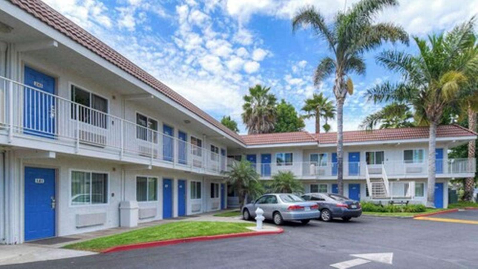 Motel 6 Costa Mesa
