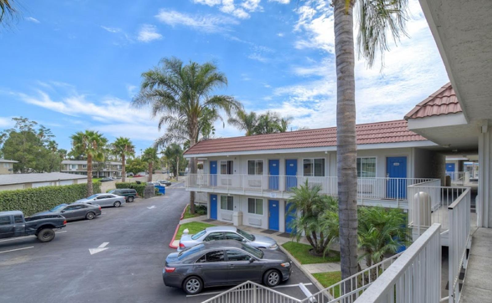 Motel 6 Costa Mesa
