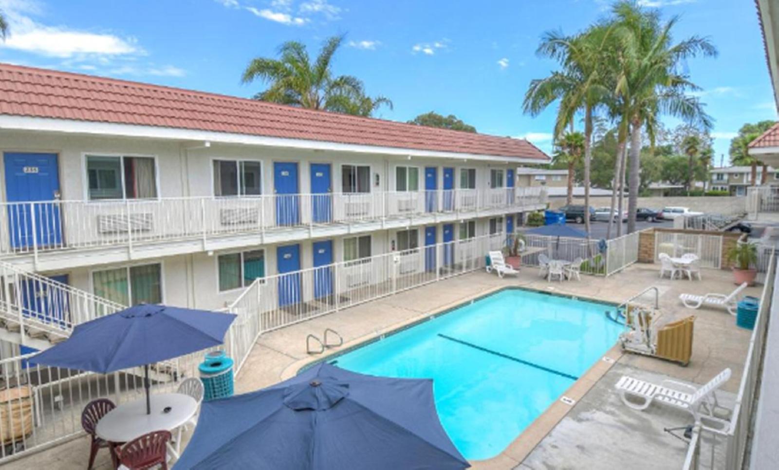 Motel 6 Costa Mesa