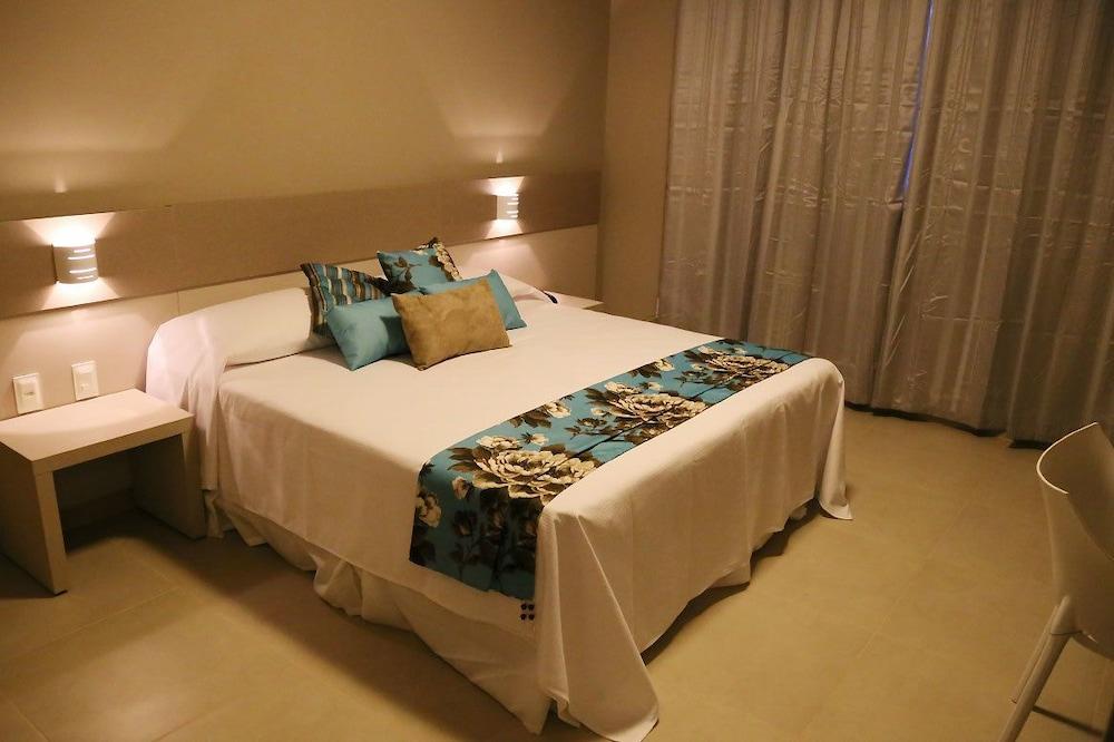 Fenix Hotel
