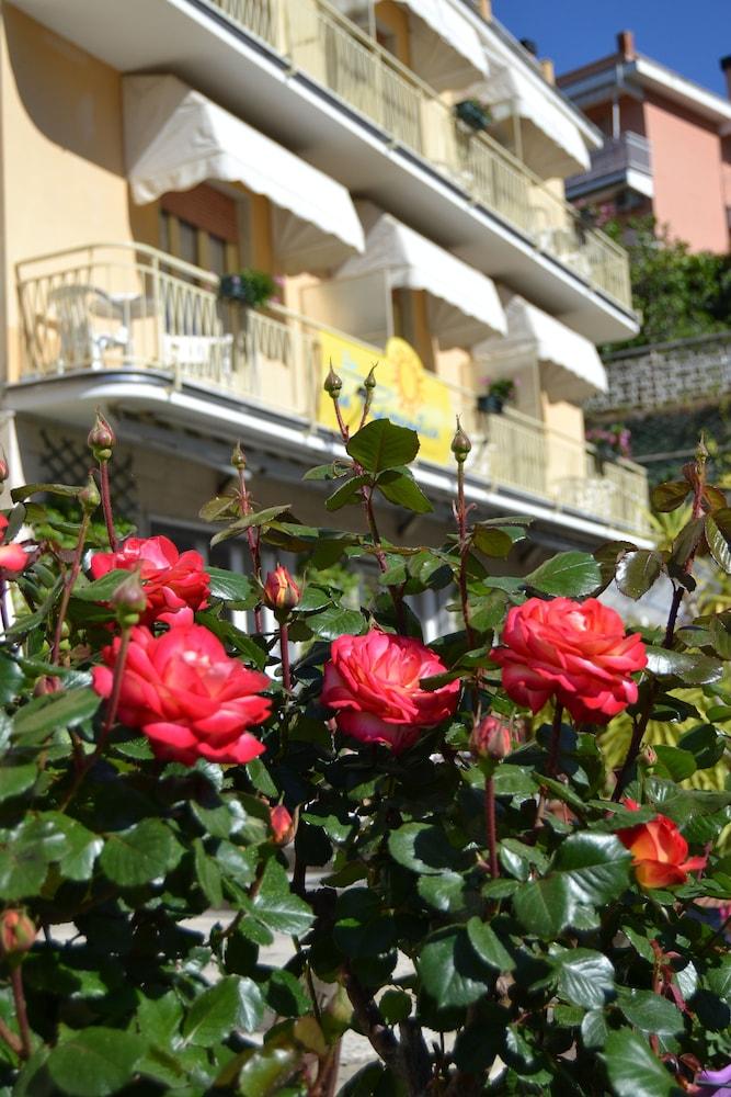 Eva La Romantica