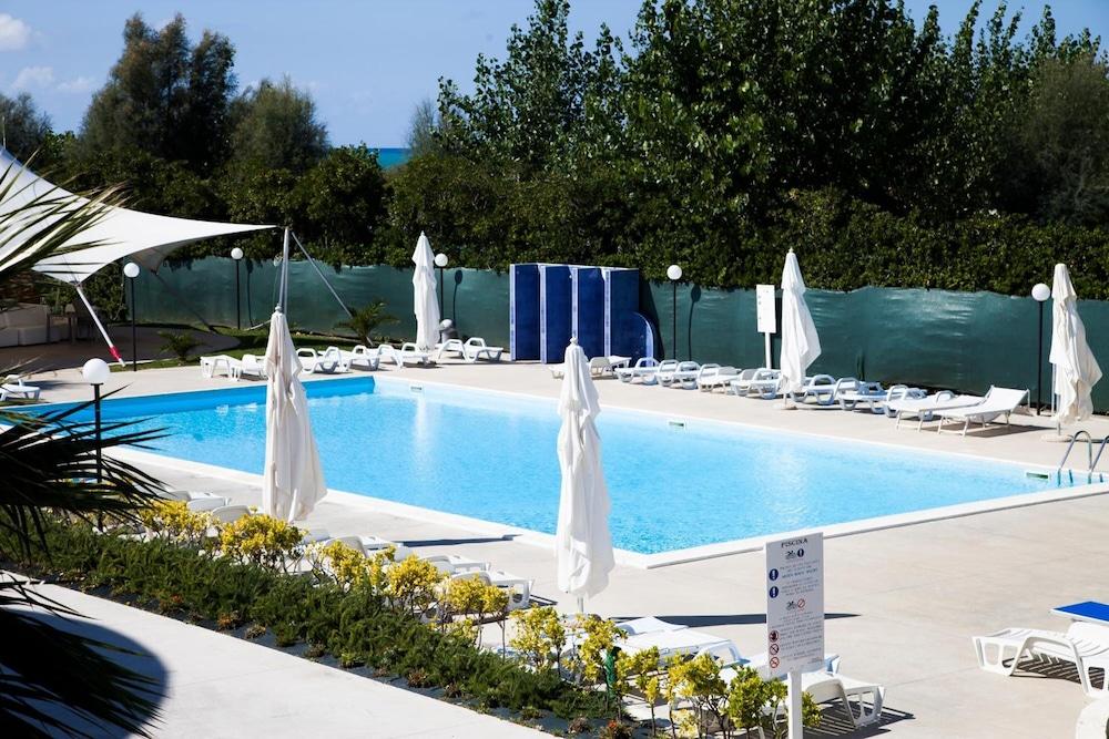 Medea Beach Resort