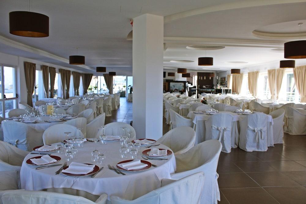 Medea Beach Resort