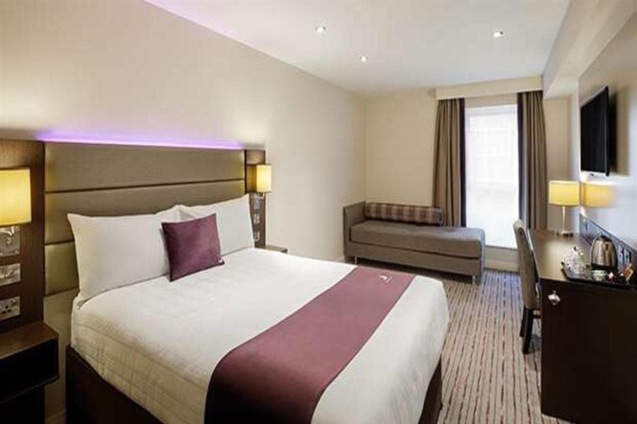 Premier Inn Watford Central