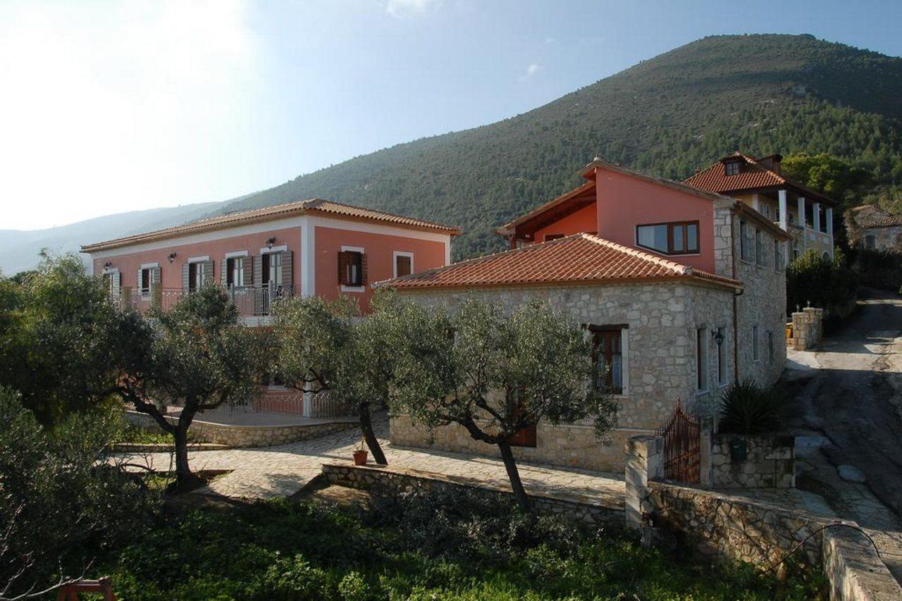 Anatoli Labreon Guesthouse - Apartments