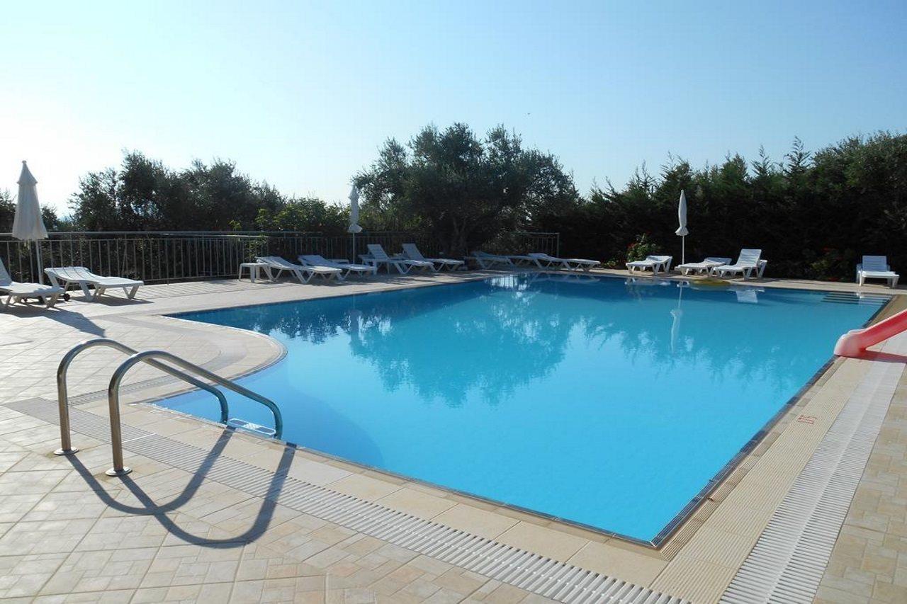 Anatoli Labreon Guesthouse - Apartments