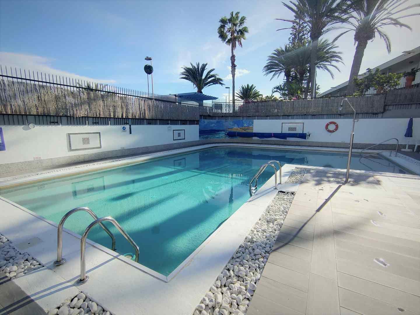 Apartamentos El Paseo