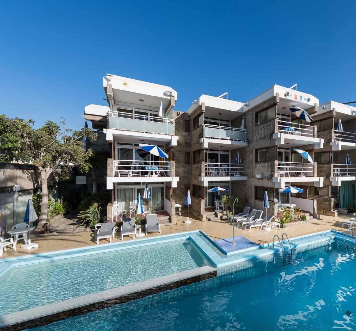 Apartamentos El Paseo