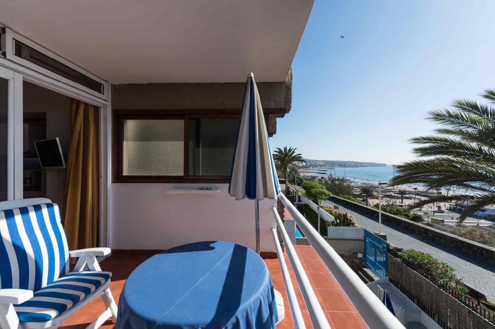 Apartamentos El Paseo
