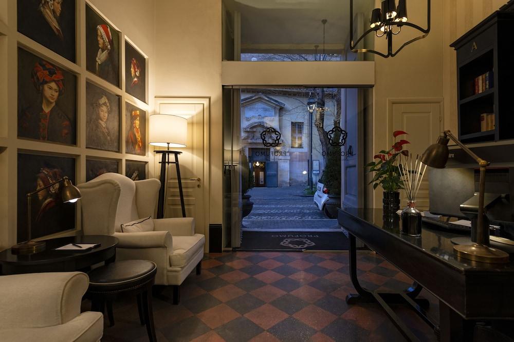 Profumo Maison d'Hotes