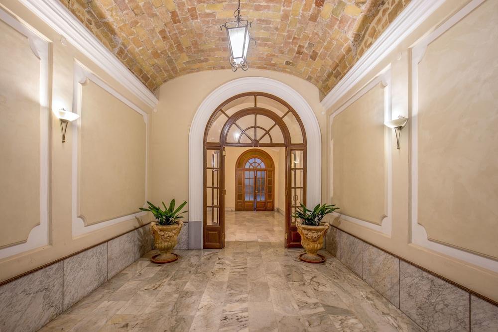 Vatican Studio Apartment