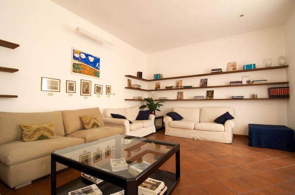 The Pantheon Apartment