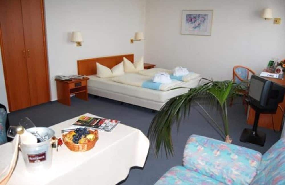 Ramada by Wyndham Halle - Leipzig