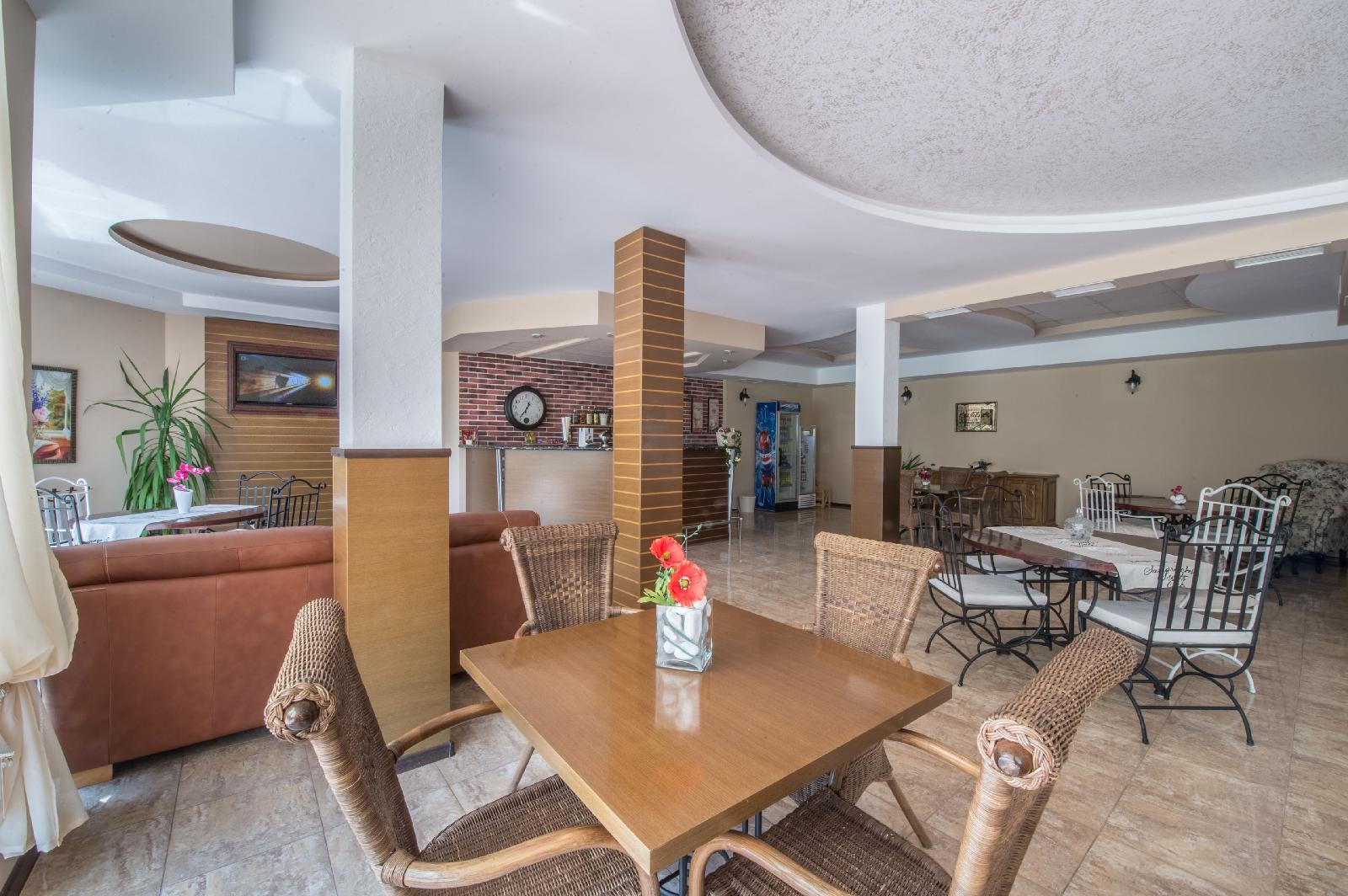 Alekta Hotel