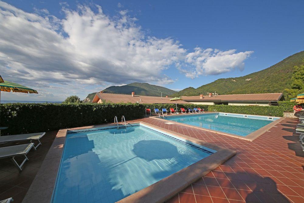 Residence Primera / Rompala