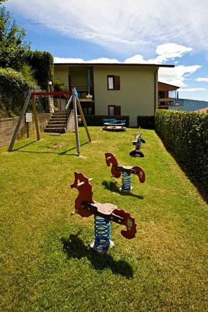Residence Primera / Rompala