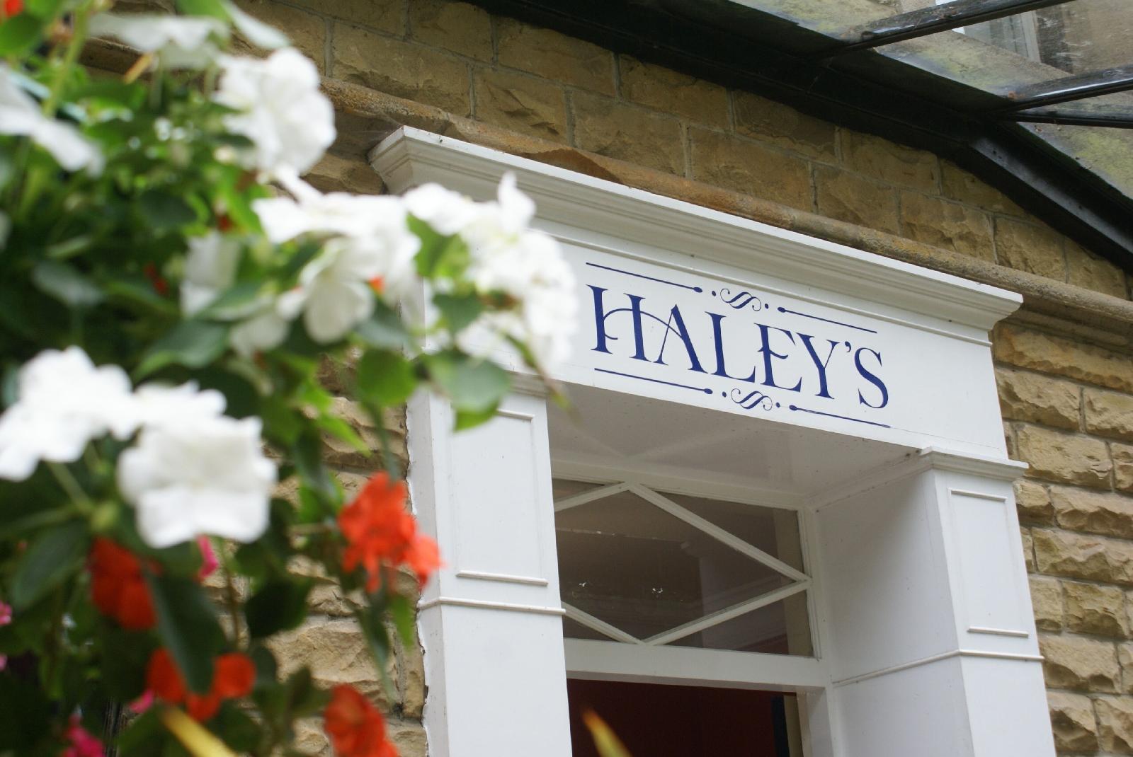 Haleys And Restaurant