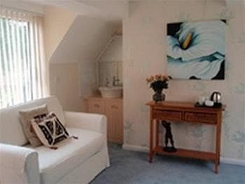 Newbridge House - B&B