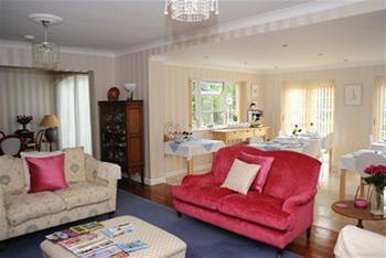 Newbridge House - B&B