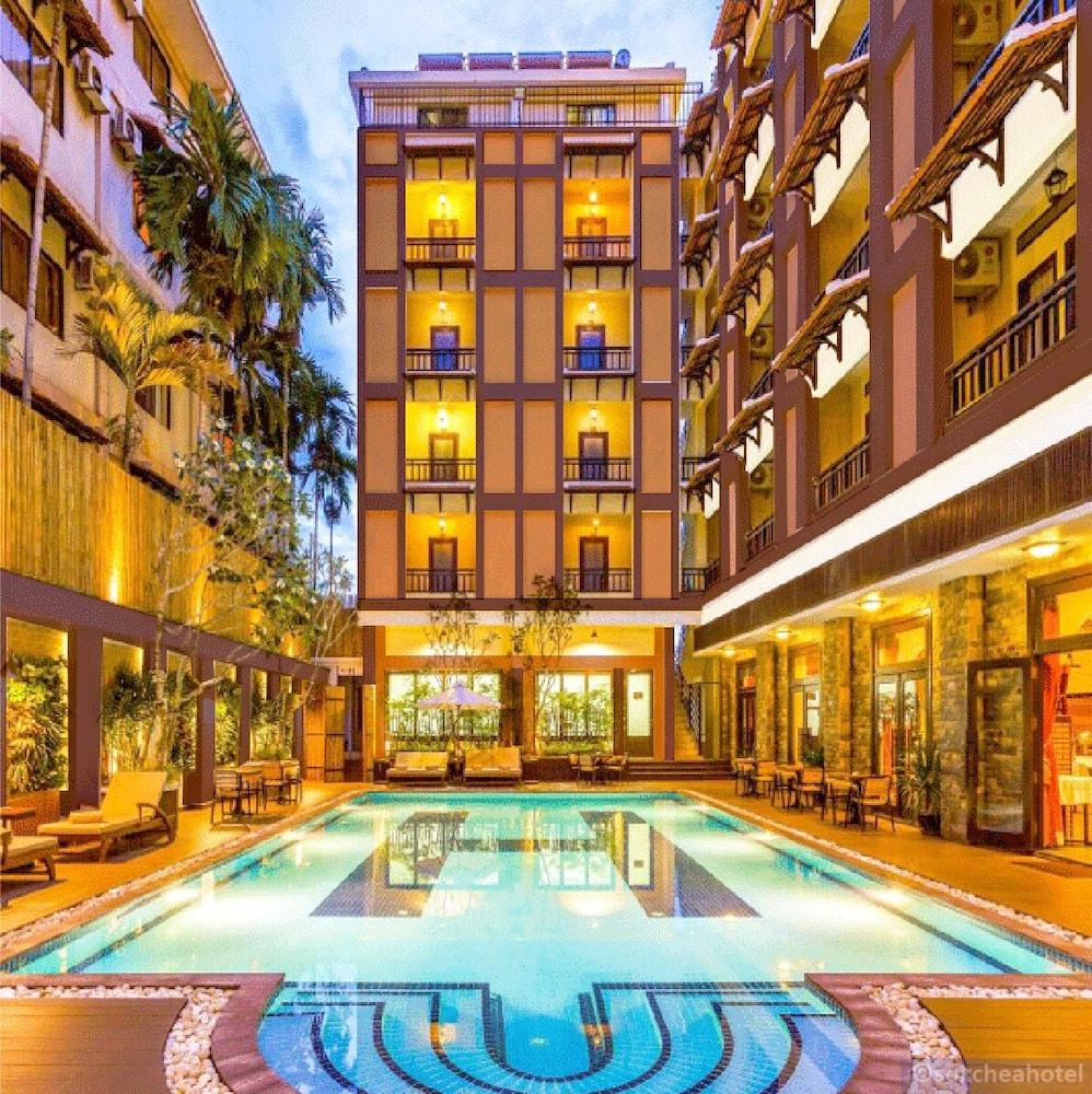 Treasure Oasis Hotel
