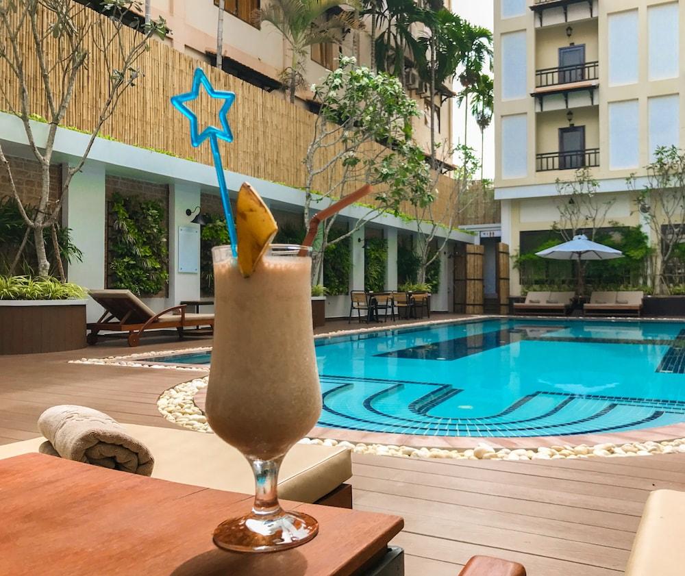 Treasure Oasis Hotel