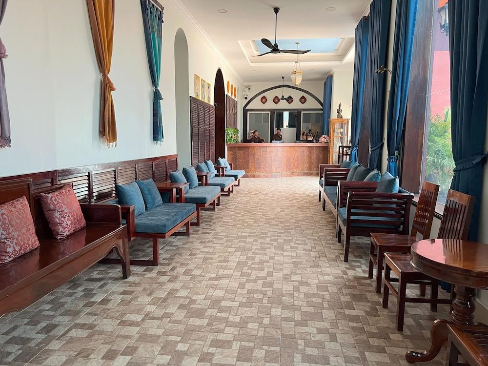 Treasure Oasis Hotel