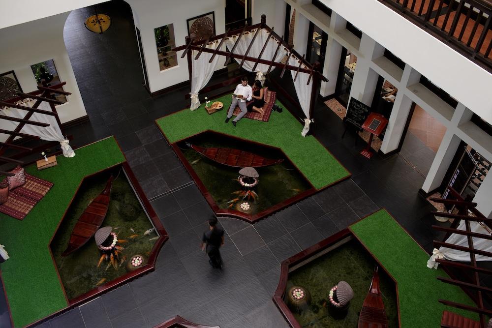 Treasure Oasis Hotel